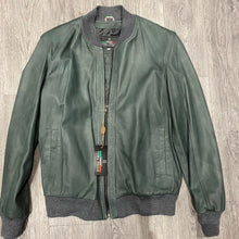 Load image into Gallery viewer, BOMBER GREEN Men&#39;s Leather Jacket
